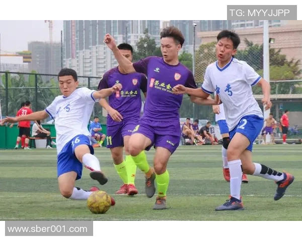 2020年赛季广东队与深圳队激战回顾与精彩瞬间分析